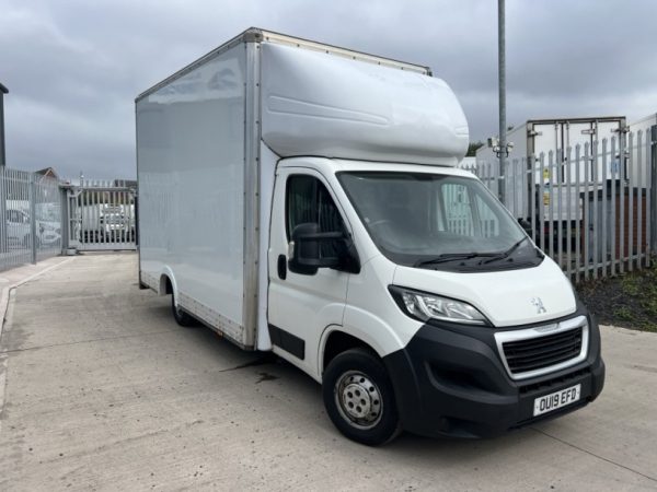 2019(19) Peugeot Boxer Low Ride Luton