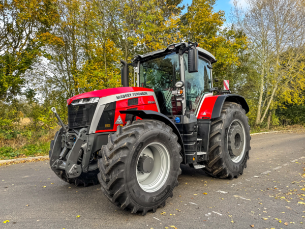 Massey Ferguson 8S.305 Dyna-VT | Advanced Performance - Image 4