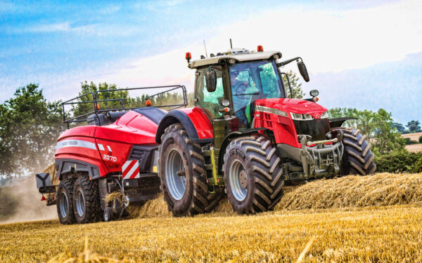 Massey Ferguson 305 Dyna-VT | Superior Tractor - Image 2